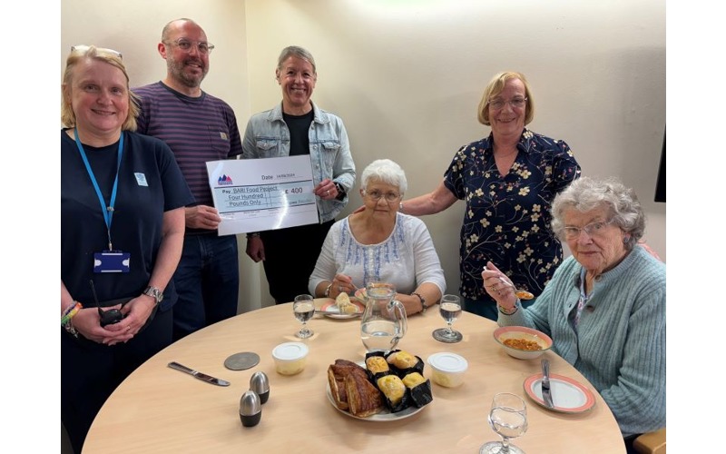 CASH BOOST FOR BLAIRGOWRIE LUNCH CLUBS THANKS TO LOCAL RUNNERS CASH BOOST FOR BLAIRGOWRIE LUNCH CLUBS THANKS TO LOCAL RUNNERS