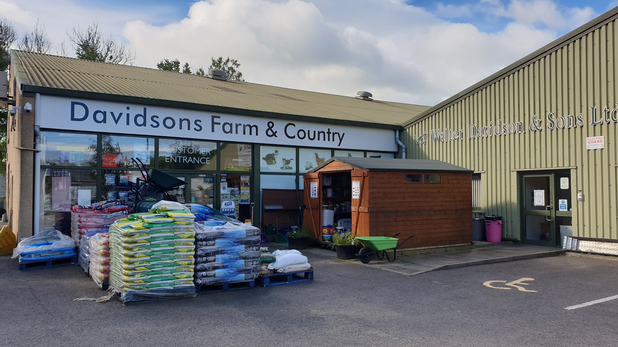 Davidsons Farm & Country