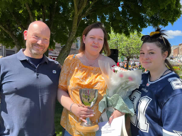 Gav, Su and Beth Hart during Walkathon 2021